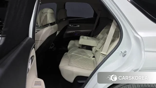 Genesis GV70 2022 Белый из Кореи, фото 3