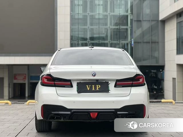 BMW 5 series PHEV 2021 Белый из Китая, фото 3