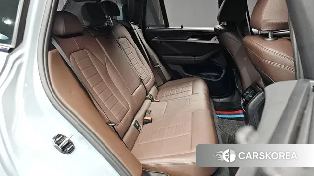 BMW X3 (G01) 2023 Серебристо-серый из Кореи, фото 3