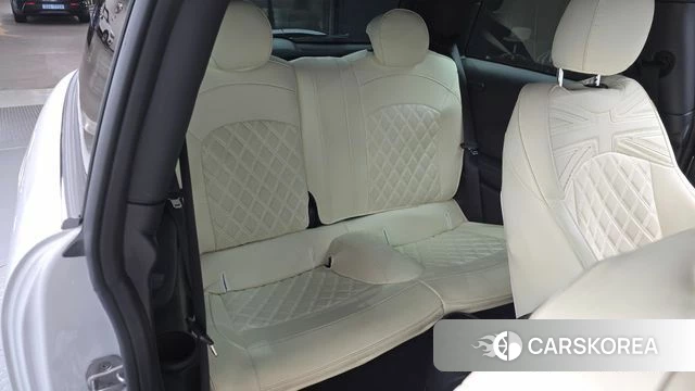 Mini Cooper Electric 2023 Серебряный из Кореи, фото 3