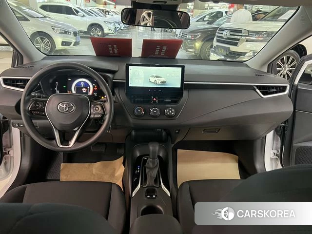 Toyota Corolla 2023 Белый из Китая, фото 3