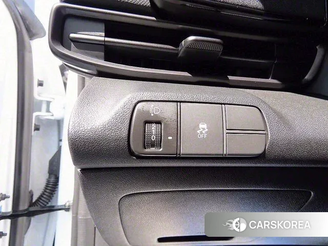 Hyundai The New Avante (CN7) 2025 Белый из Кореи, фото 3