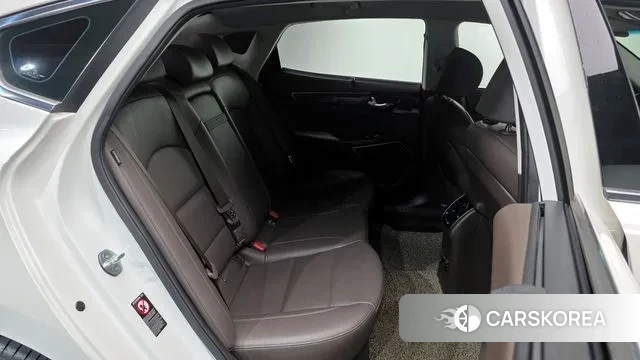 Kia Come New K7 2018 Белый из Кореи, фото 3