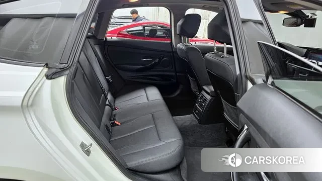 BMW 3 Series GT (F34) 2018 Белый из Кореи, фото 3