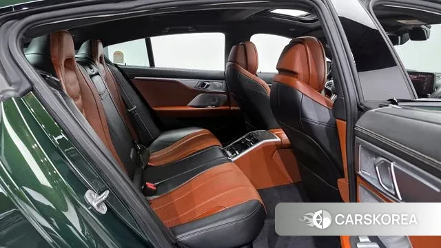 BMW 8 Series (G15) 2025 Зеленый из Кореи, фото 3