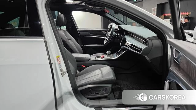 Audi A6 (C8) 2021 Белый из Кореи, фото 3