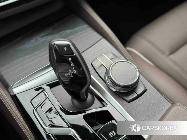 BMW 5 series 2023 Черный из Китая, фото 3