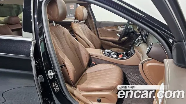 Mercedes-Benz E-Class W213 2020 Черный из Кореи, фото 3