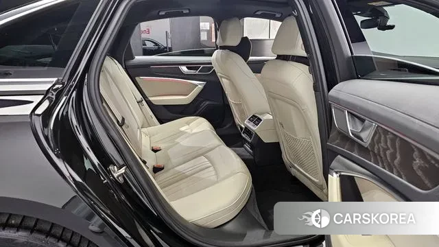 Audi A6 (C8) 2023 Черный из Кореи, фото 3