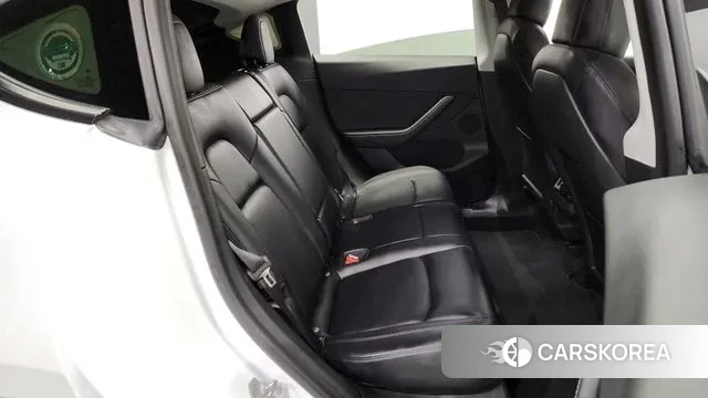 Tesla Model Y 2021 Белый из Кореи, фото 3