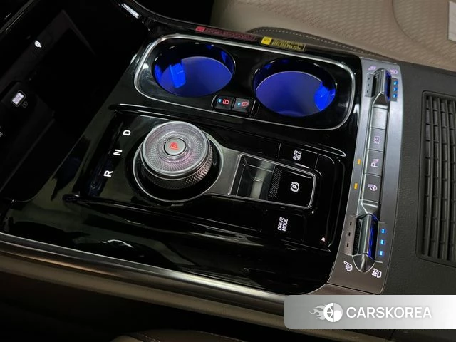 Kia Carnival 4th generation 2023 Черный из Кореи, фото 3