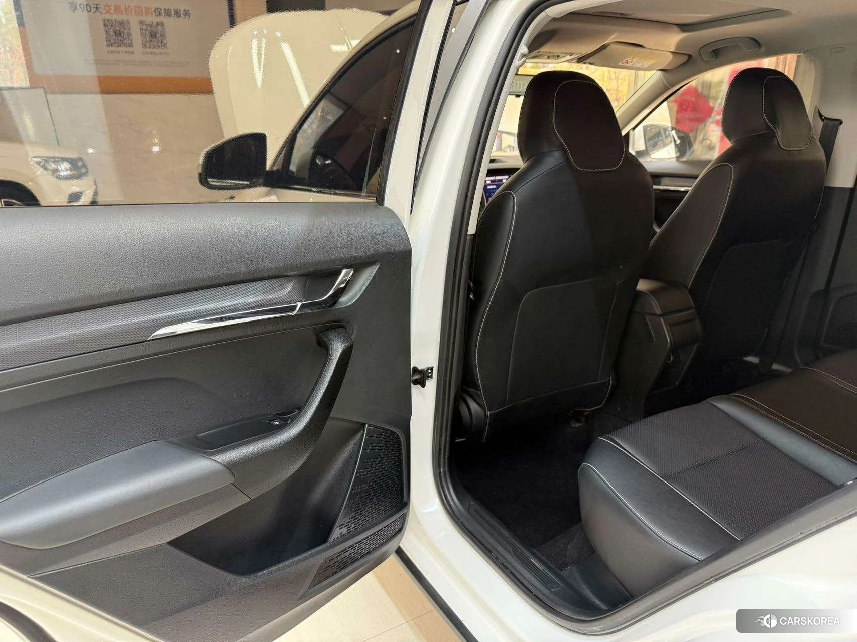 Skoda Komick 2022 Белый из Китая, фото 3