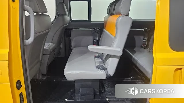 Hyundai The New Grand Starex 2018 Желтый из Кореи, фото 3