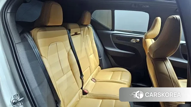 Volvo XC40 2020 Белый из Кореи, фото 3