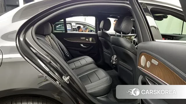 Mercedes-Benz E-Class W213 2021 Серый из Кореи, фото 3