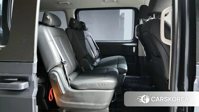 Hyundai Staria 2024 Серый из Кореи, фото 3