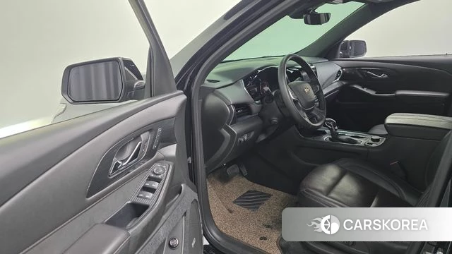 Chevrolet (GM Daewoo) Traverse 2022 Черный из Кореи, фото 3