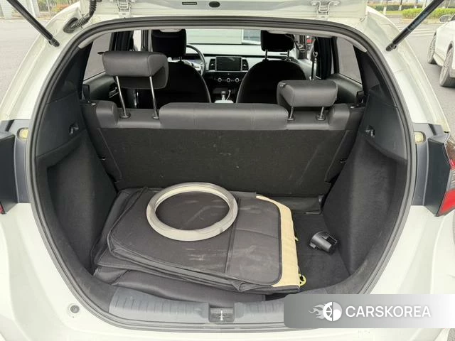 Honda Fit 2021 Белый из Китая, фото 3