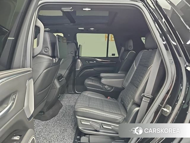 Cadillac Escalade 5th Generation 2022 Черный из Кореи, фото 3