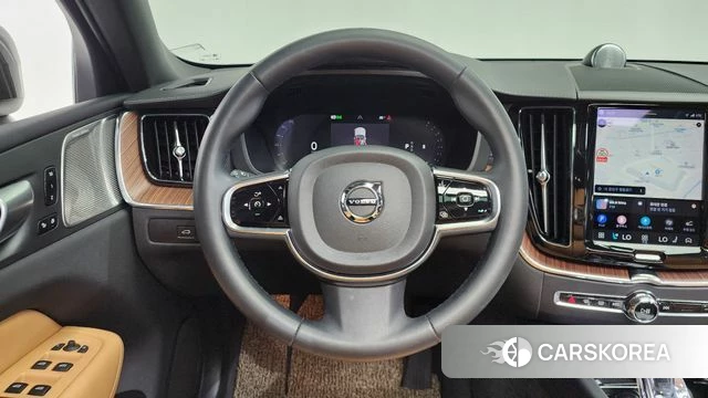Volvo XC60 second Generation 2024 Серый из Кореи, фото 3