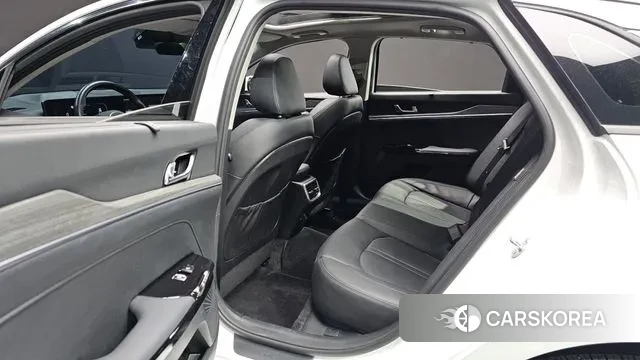 Kia The New K5 3rd generation 2024 Белый из Кореи, фото 3