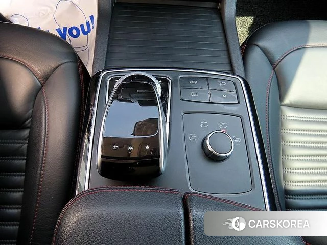 Mercedes-Benz GLE - Class W166 2018 Черный из Кореи, фото 3