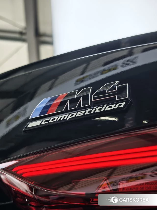 BMW M4 2025 Черный из Китая, фото 3