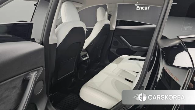 Tesla Model Y 2023 Черный из Кореи, фото 3
