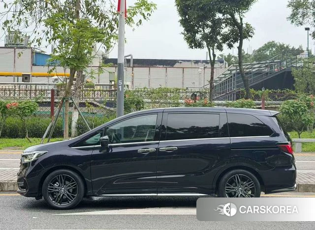 Honda Odyssey 2024 Черный из Китая, фото 3