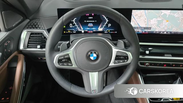 BMW X6 (G06) 2025 Светло-серебряный цвет из Кореи, фото 3