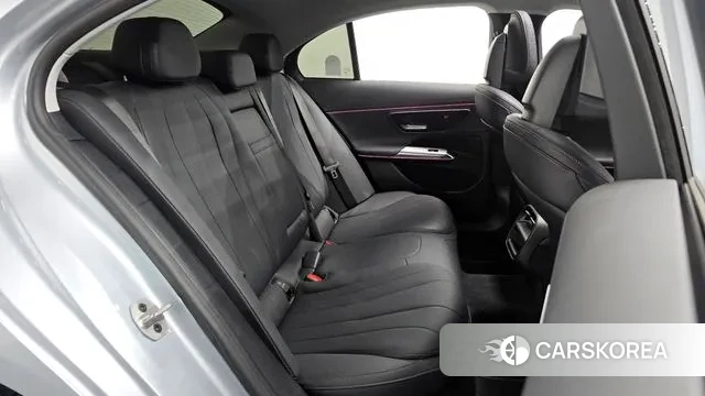 Mercedes-Benz E-Class W214 2024 Серебряный из Кореи, фото 3