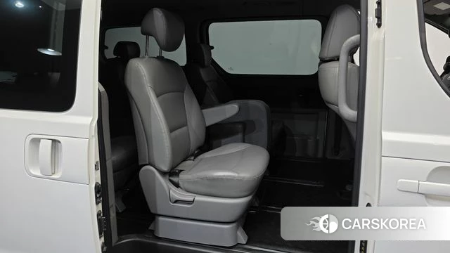Hyundai The New Grand Starex 2019 Белый из Кореи, фото 3
