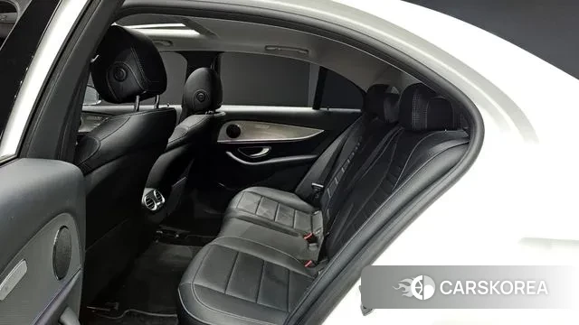 Mercedes-Benz E-Class W213 2019 Белый из Кореи, фото 3