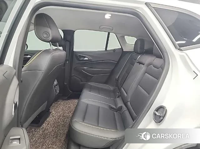 Chevrolet (GM Daewoo) Trax Crossover 2023 Белый из Кореи, фото 3