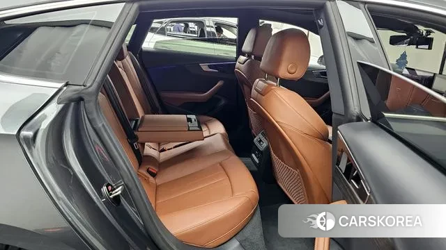 Audi A5 (F5) 2023 Серый из Кореи, фото 3