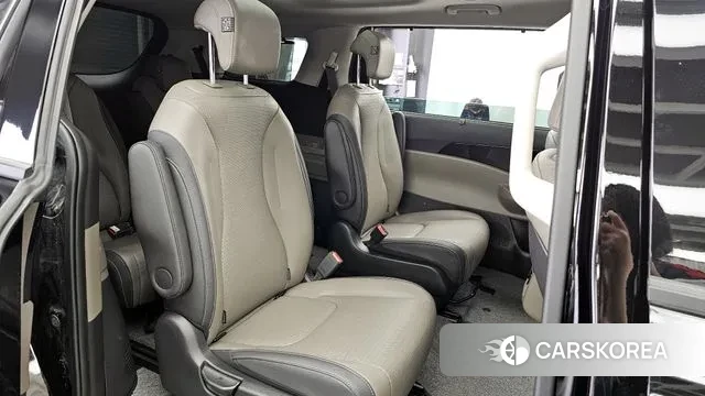 Kia The New Carnival 4th Generation 2024 Черный из Кореи, фото 3