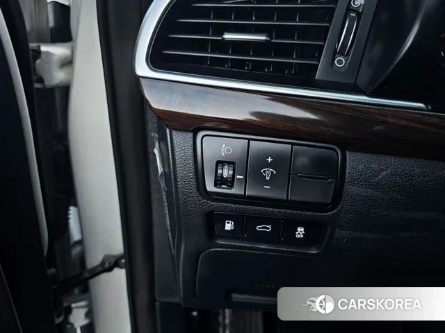 Kia Come New K7 2018 Серебряный из Кореи, фото 3