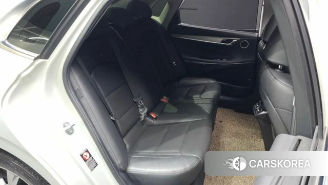 Hyundai The New Grandeur IG Hybrid 2021 Серебристо-серый из Кореи, фото 3