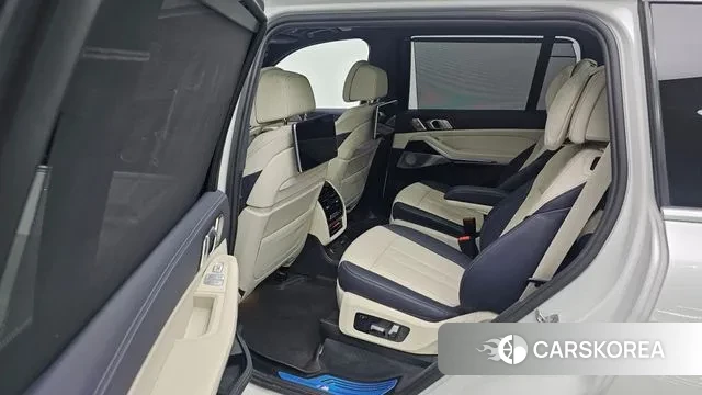 BMW X7 (G07) 2021 Белый из Кореи, фото 3