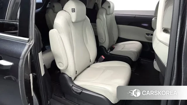 Kia Carnival 4th generation 2022 Черный из Кореи, фото 3