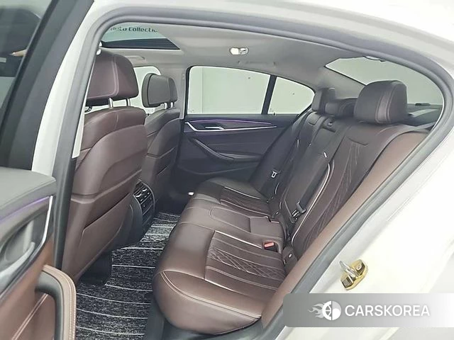 BMW 5 Series (G30) 2018 Белый из Кореи, фото 3