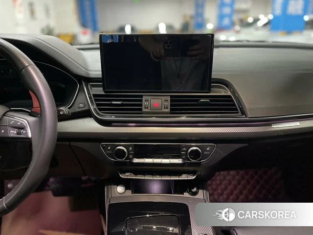 Audi Q5L 2021 Черный из Китая, фото 3
