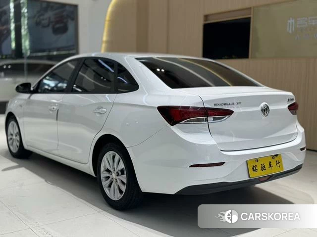 Buick Yinglang 2021 Белый из Китая, фото 3