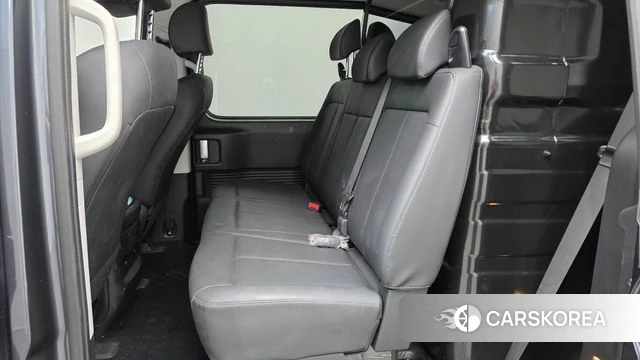 Hyundai Staria 2023 Серый из Кореи, фото 3