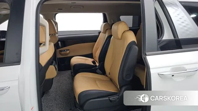 Kia Carnival 4th generation 2023 Белый из Кореи, фото 3