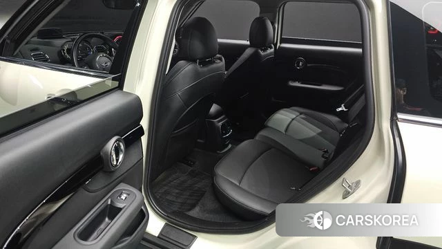Mini Cooper Clubman 2021 Жемчужный цвет из Кореи, фото 3