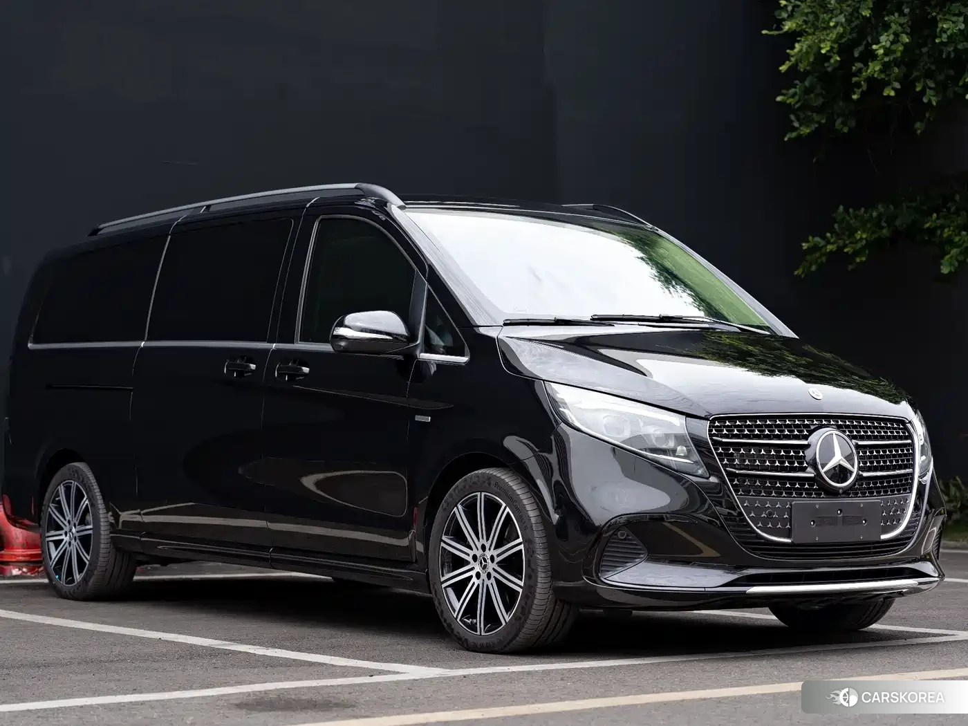 Mercedes-Benz V-Class 2025 Черный из Китая, фото 3
