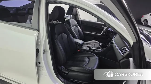 Kia The New K5 2nd generation 2019 Белый из Кореи, фото 3