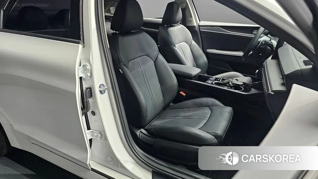 Kia The New K5 3rd generation 2024 Белый из Кореи, фото 3