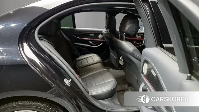 Mercedes-Benz E-Class W213 2020 Черный из Кореи, фото 3